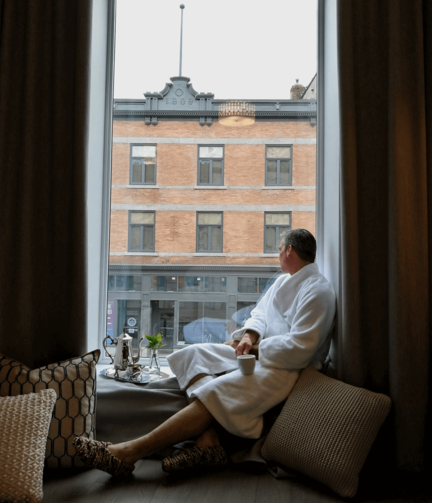 Vue d'une fenêtre de la chambre de l'hôtel OuiGo